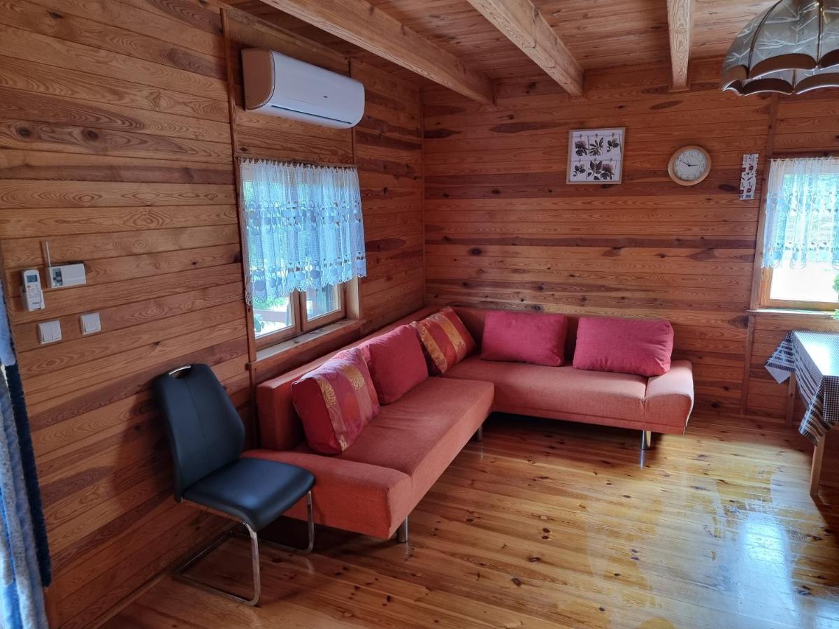 Domek Na Wsi Nad Jeziorem , Prywatny Staw Kamienczyk Dezerta المظهر الخارجي الصورة